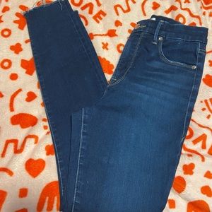 Good American Good Waist Skinny Jeans